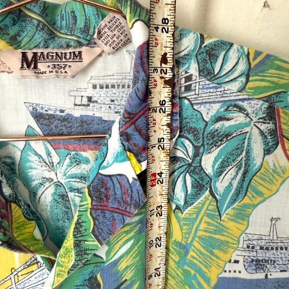Vintage Hawaiian Shirt, Magnum Mens L Button Up Palm Tree Y2K Surfing Tropical - Picture 7 of 7